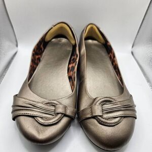 Clarks Bendables Bronze Slip On Suede Shoes Sz 8